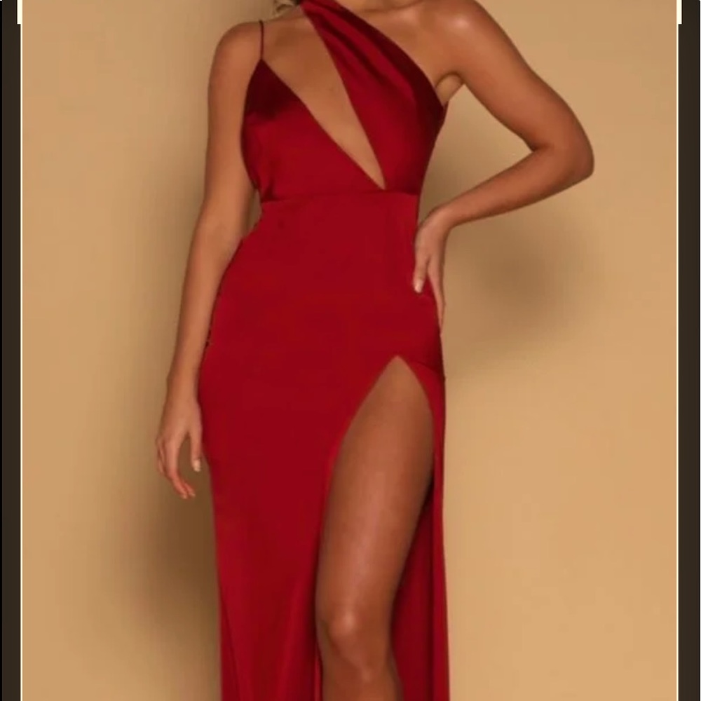 Meshki Cartia Maxi Dress in Burgundy